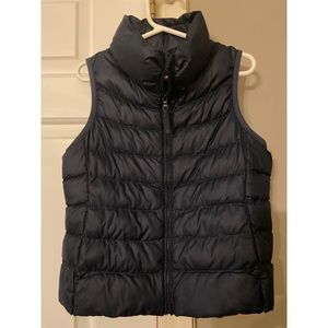 Uniqlo black kid’s vest